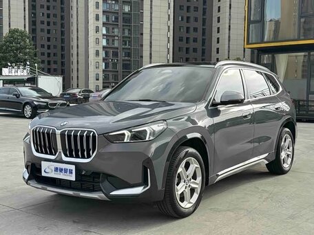 2023 BMW X1 Long 20Li sDrive III (U11/U12), серый, 2590000 рублей, вид 3