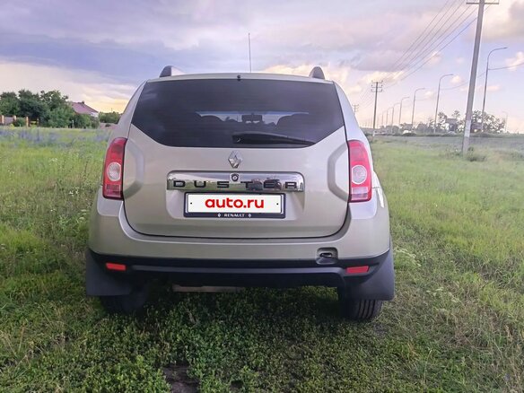 2014 Renault Duster I, бежевый, 935000 рублей - вид 6
