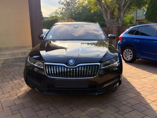 2022 Skoda Superb III Рестайлинг, чёрный, 2450000 рублей, вид 3