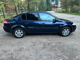 2008 Renault Megane II Рестайлинг, синий, 620000 рублей, вид 4