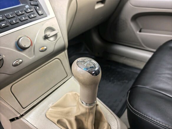 2010 Vortex Estina I, бежевый, 240000 рублей - вид 10