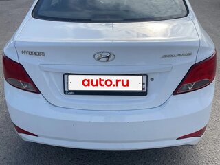 2014 Hyundai Solaris I Рестайлинг, белый, 600000 рублей, вид 3