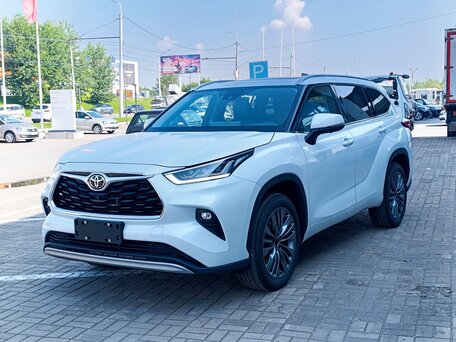 Toyota Highlander IV (XU70)