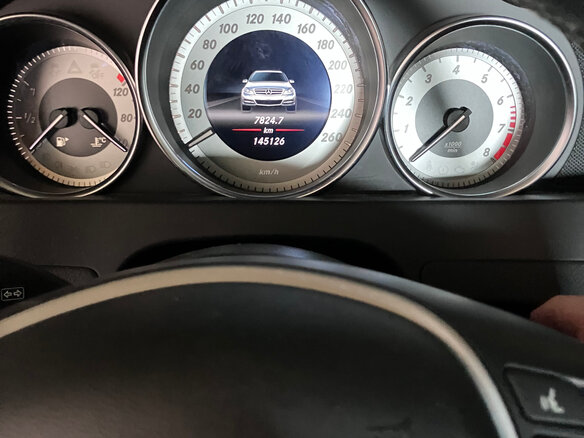 2013 Mercedes-Benz C-Класс 250 III (W204) Рестайлинг, белый, 2000000 рублей - вид 2
