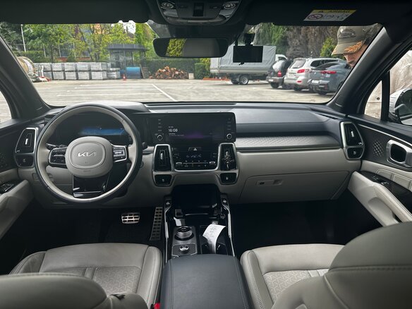 2021 Kia Sorento IV, белый, 4000000 рублей - вид 5