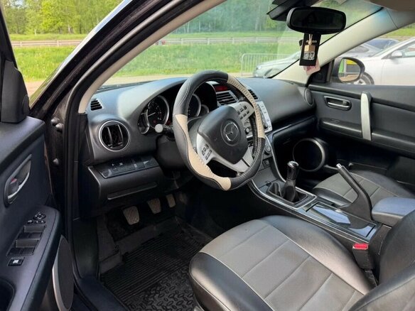 2008 Mazda 6 II (GH), пурпурный, 350000 рублей - вид 8