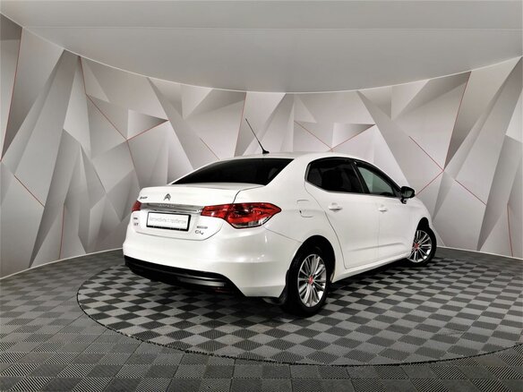 2013 Citroen C4 II, белый - вид 1