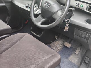 2011 Honda Freed I, серебристый, 980000 рублей, вид 5