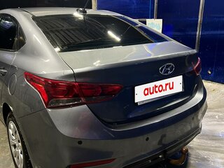 2019 Hyundai Solaris II, серый, 900000 рублей, вид 5