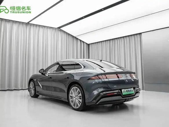2026 Denza Z9, серебристый, 7969001 рублей - вид 9