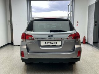 2010 Subaru Outback IV, серебристый, 1100000 рублей, вид 5