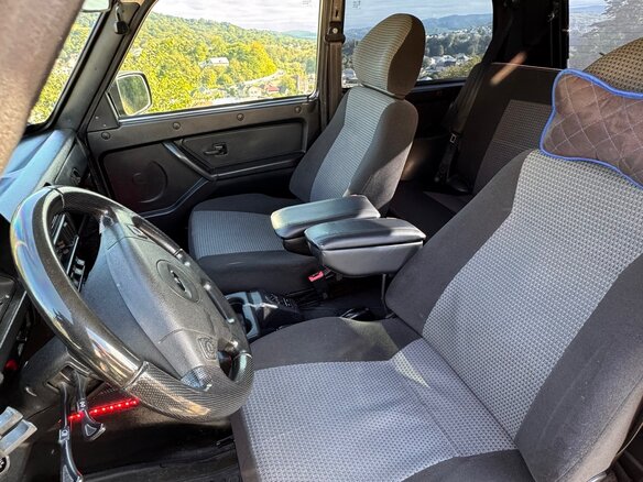 2018 Lada (ВАЗ) 2121 (4x4) Urban I Рестайлинг, серебристый, 550000 рублей - вид 6