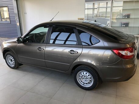 2026 Lada (ВАЗ) Granta I Рестайлинг, коричневый, 1037000 рублей, вид 5