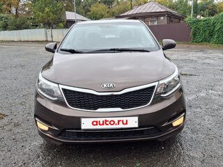 2017 Kia Rio III Рестайлинг, коричневый, 650000 рублей, вид 4