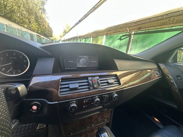 2005 BMW 5 серии 530i V (E60/E61), чёрный - вид 6