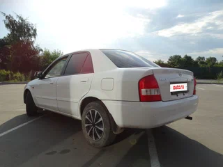 2001 Mazda Familia VIII (BJ), белый, 220000 рублей, вид 4