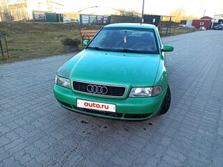 1998 Audi A4 I (B5), зелёный, 220000 рублей, вид 2