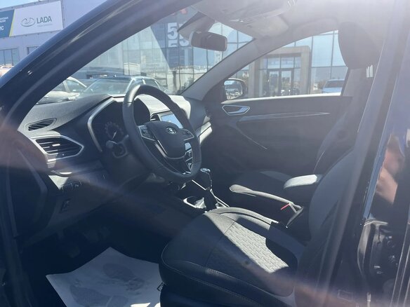 2026 Lada (ВАЗ) Vesta I Рестайлинг (NG), чёрный, 1785000 рублей - вид 6