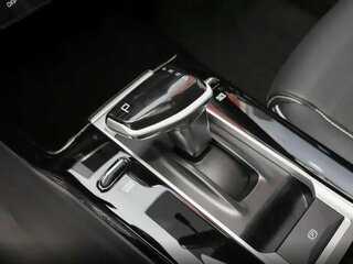 2026 Kia K3 II (China Market) Рестайлинг, белый, 2450000 рублей, вид 4