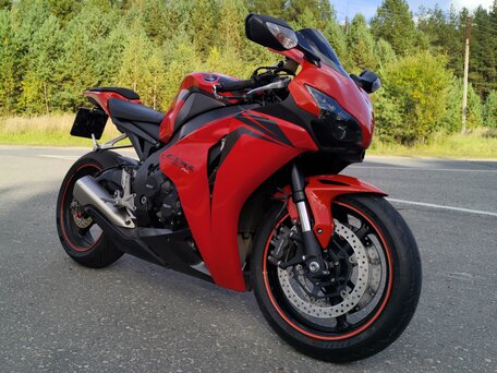 2008 Honda CBR 1000 RR/RA Fireblade, красный, 618000 рублей, вид 2
