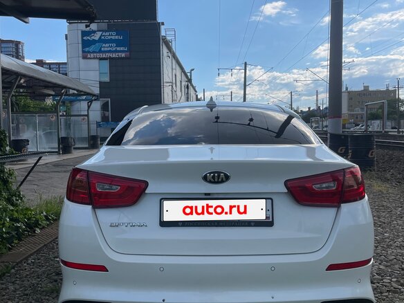 2014 Kia Optima III Рестайлинг, белый, 1450000 рублей - вид 3