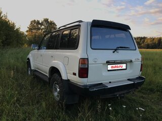 1995 Toyota Land Cruiser 80 Series Рестайлинг, белый, 2700000 рублей, вид 2