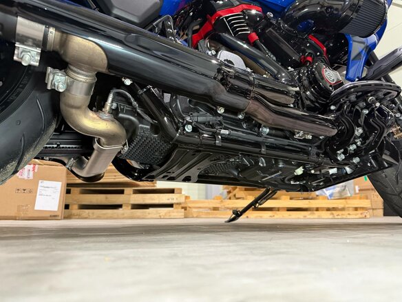 2026 Harley-Davidson CVO Road Glide, синий - вид 25