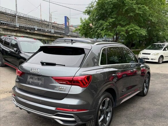 2023 Audi Q3 35 TFSI II (F3), серый, 2600000 рублей - вид 2