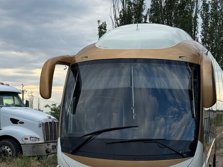 1998 Volvo B10 Series, белый, 2500000 рублей, вид 2