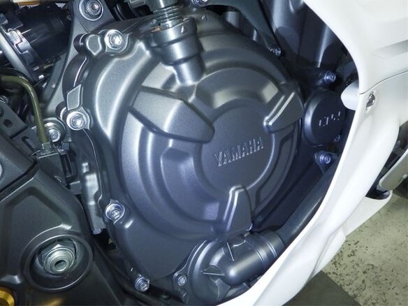 2024 Yamaha YZF-R7, белый, 694000 рублей - вид 7