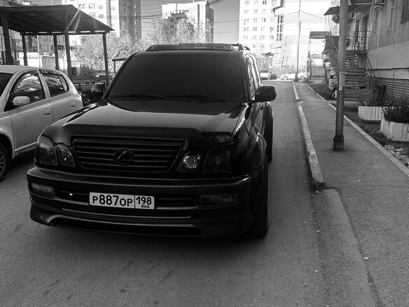 2006 Lexus LX 470 II Рестайлинг, чёрный, 2500000 рублей - вид 1