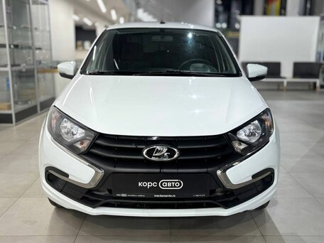 2023 Lada (ВАЗ) Granta I Рестайлинг, белый, 666000 рублей, вид 2