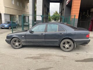 1999 Mercedes-Benz E-Класс 280 II (W210, S210), синий, 495000 рублей, вид 4