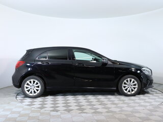 2016 Mercedes-Benz A-Класс 180 III (W176) Рестайлинг, чёрный, 1586700 рублей, вид 4