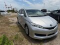 2011 Toyota Wish II, серебристый - вид 2