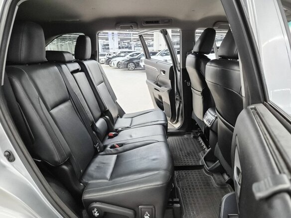 2014 Toyota Highlander III (XU50), серебристый, 2629000 рублей - вид 16