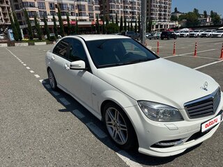 2011 Mercedes-Benz C-Класс 180 BlueEFFICIENCY III (W204), белый, 1300000 рублей, вид 3