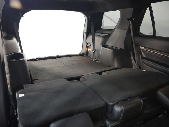 2017 Ford Explorer V Рестайлинг, белый, 2399777 рублей - вид 32