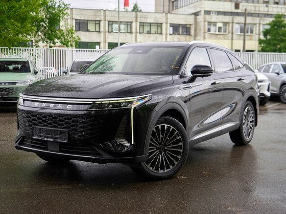 2025 Exeed RX, чёрный, 4150000 рублей - вид 2
