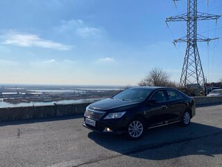 2013 Toyota Camry VII (XV50), чёрный, 1300000 рублей, вид 2