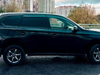 2012 Mitsubishi Outlander III, чёрный, 1025000 рублей, вид 3