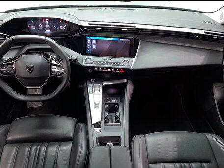 2023 Peugeot 308 III, зелёный, 2000000 рублей, вид 5