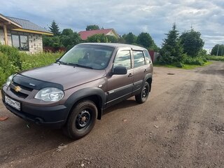 2018 Chevrolet Niva I Рестайлинг, коричневый, 499900 рублей, вид 4