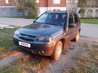 2018 Chevrolet Niva I Рестайлинг, зелёный, 590000 рублей, вид 1