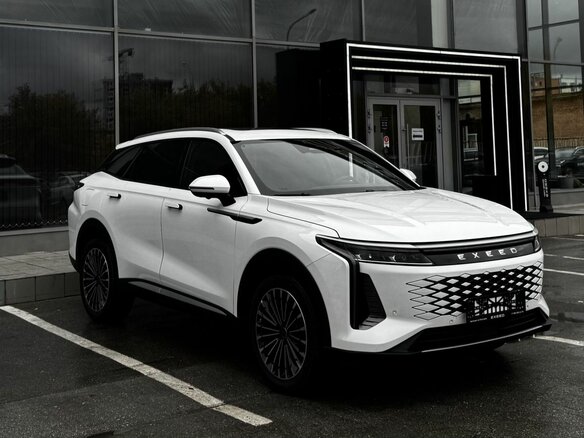 2025 Exeed RX, белый, 5153200 рублей - вид 2