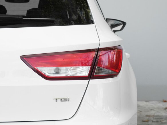 2020 SEAT Leon III Рестайлинг, белый, 2049000 рублей - вид 8