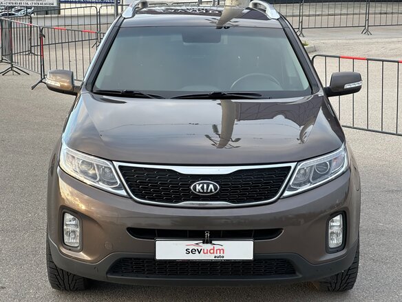2018 Kia Sorento II Рестайлинг, бежевый, 2097000 рублей - вид 6