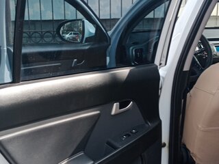 2011 Kia Sportage III, белый, 1000000 рублей, вид 5