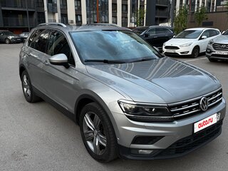 2019 Volkswagen Tiguan II, серый, 2800000 рублей, вид 3