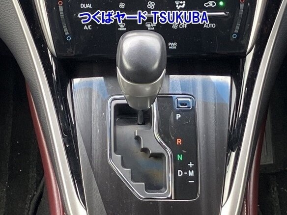 2017 Toyota Harrier III (XU60) Рестайлинг, серебристый, 1939000 рублей - вид 6